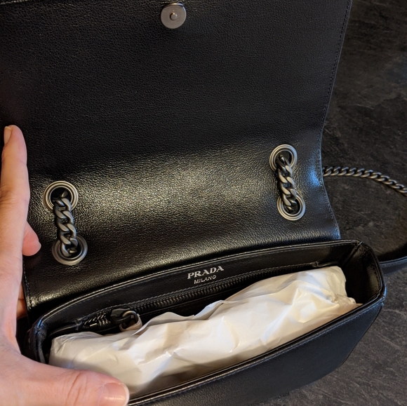 PRADA FUXIA-NERO CROSSBODY WOMEN'S BAG - Picture 14 of 16